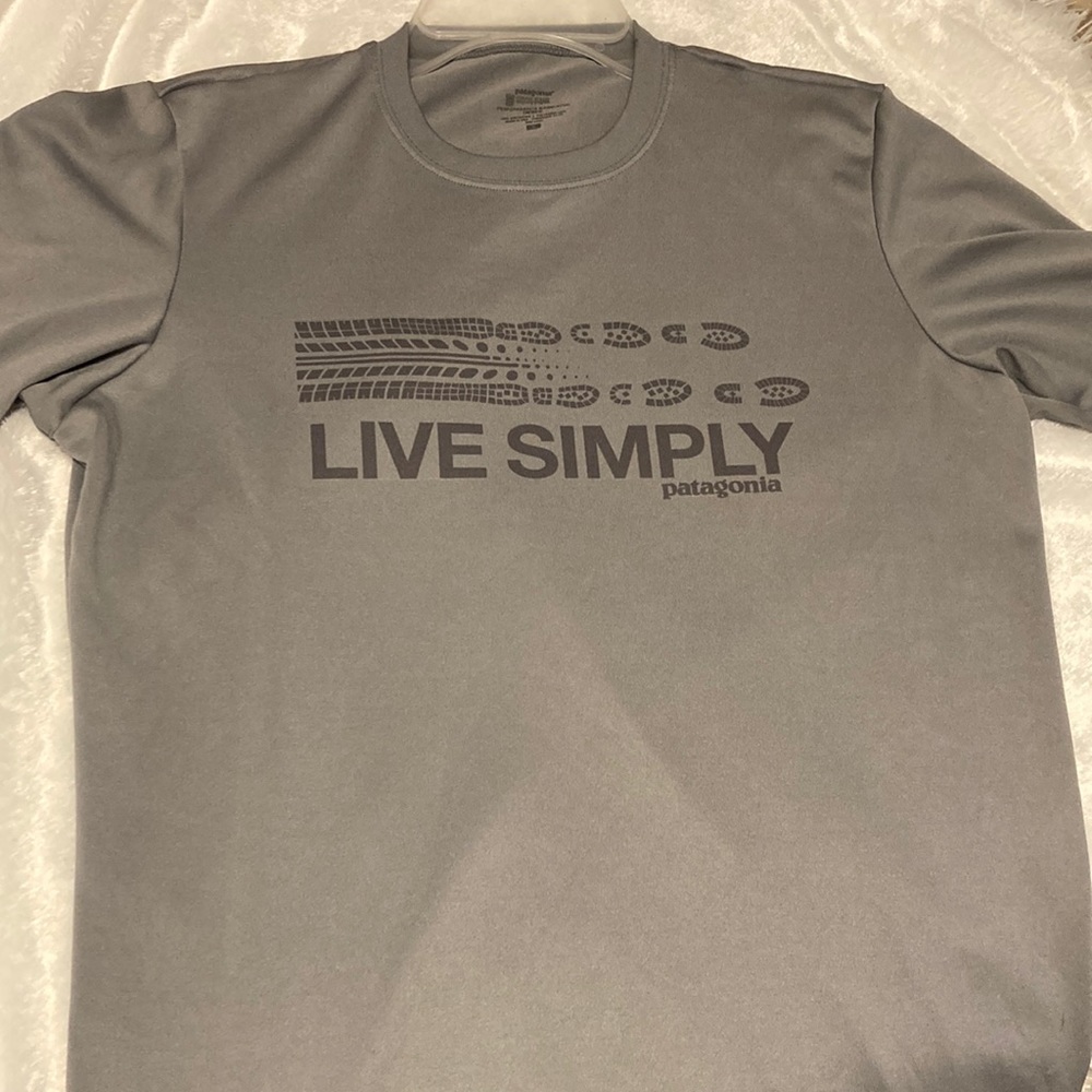 Light Gray Performance Capilene Baselayer Patagon… - image 2